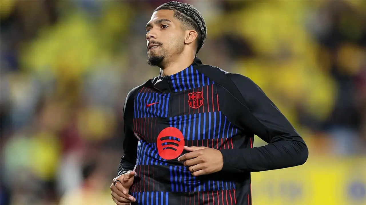 عودة مثيرة.. أراواخو يستعد لظهوره الأول مع برشلونة بعد زيارة إسرائيل